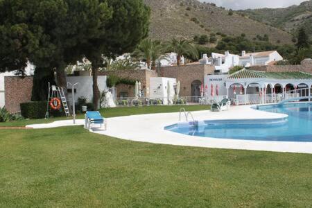 Hermosa Casa Con Terraza E Increibles Vistas Al Mar Y La Montana Nerja Exteriér fotografie