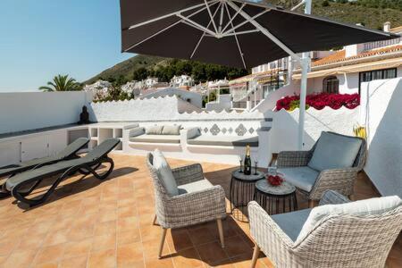 Hermosa Casa Con Terraza E Increibles Vistas Al Mar Y La Montana Nerja Exteriér fotografie