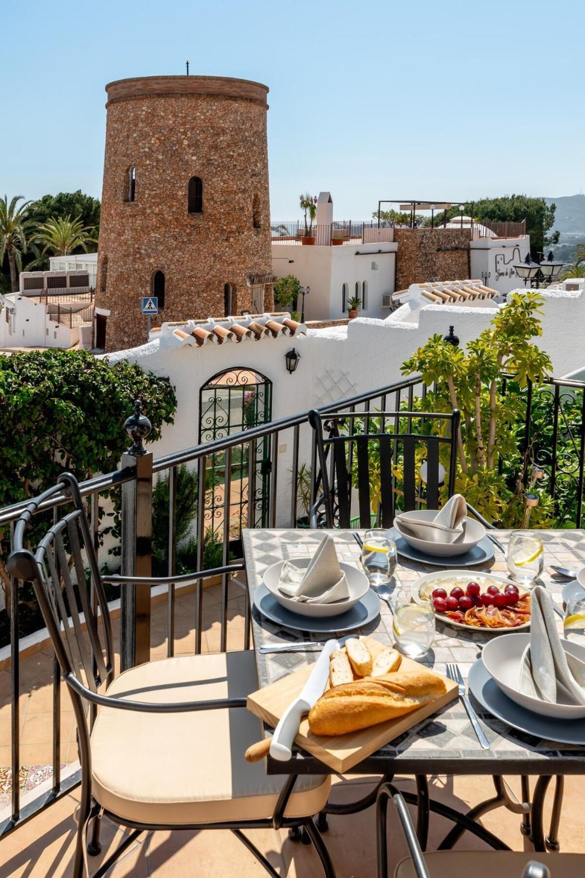 Hermosa Casa Con Terraza E Increibles Vistas Al Mar Y La Montana Nerja Exteriér fotografie